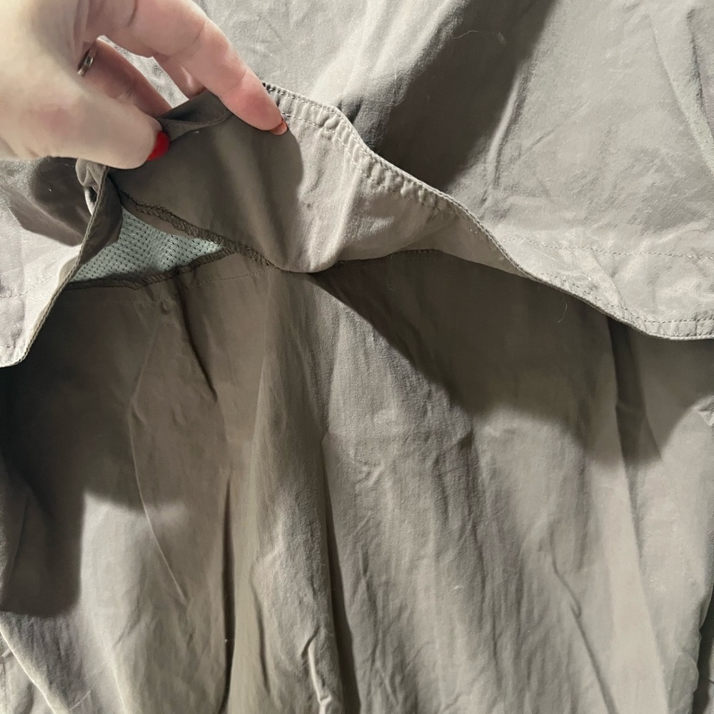 The North Face women’s brown button down field shirt, size medium, GUC, pockets - Picture 7 of 8